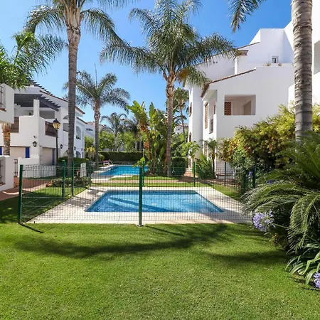 San Pedro De Alcantara Beachside Apartment *